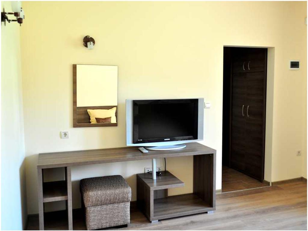 Yustina Villas Guest House Ruang foto